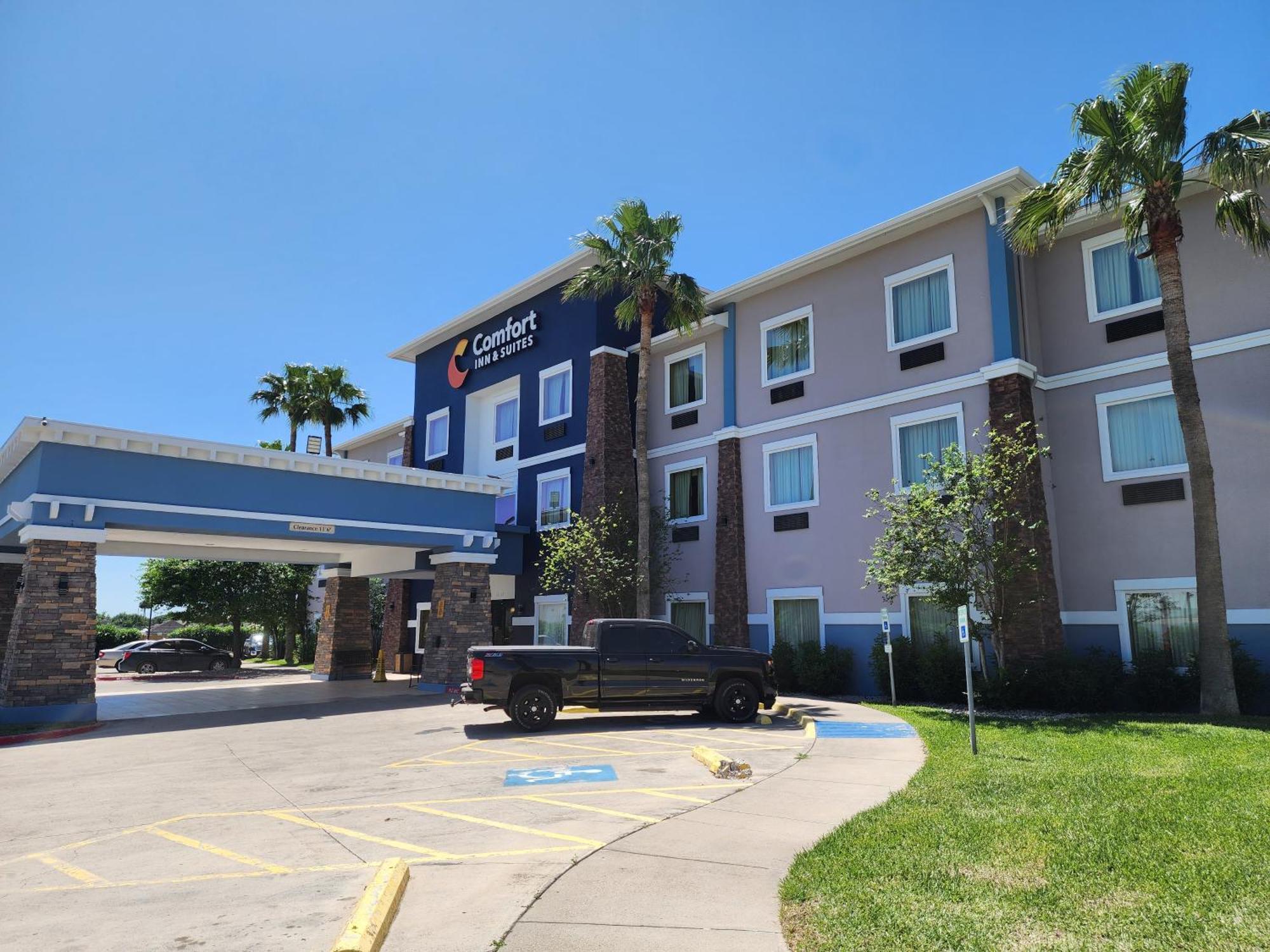 Comfort Inn & Suites Donna Near I-2 Exterior photo